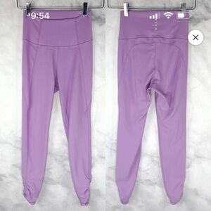 WILO the label Australia lavender HR ribbed leggings LIKE NEW size Medium
